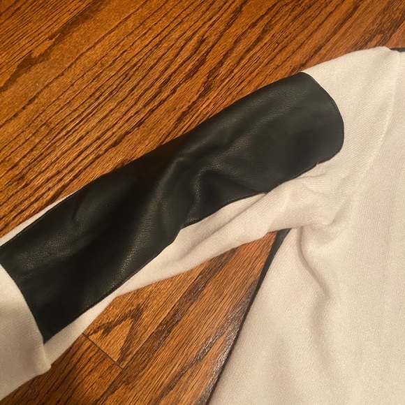 Cardigan by Drew vegan leather on arms and back panel xs - Picture 3 of 5